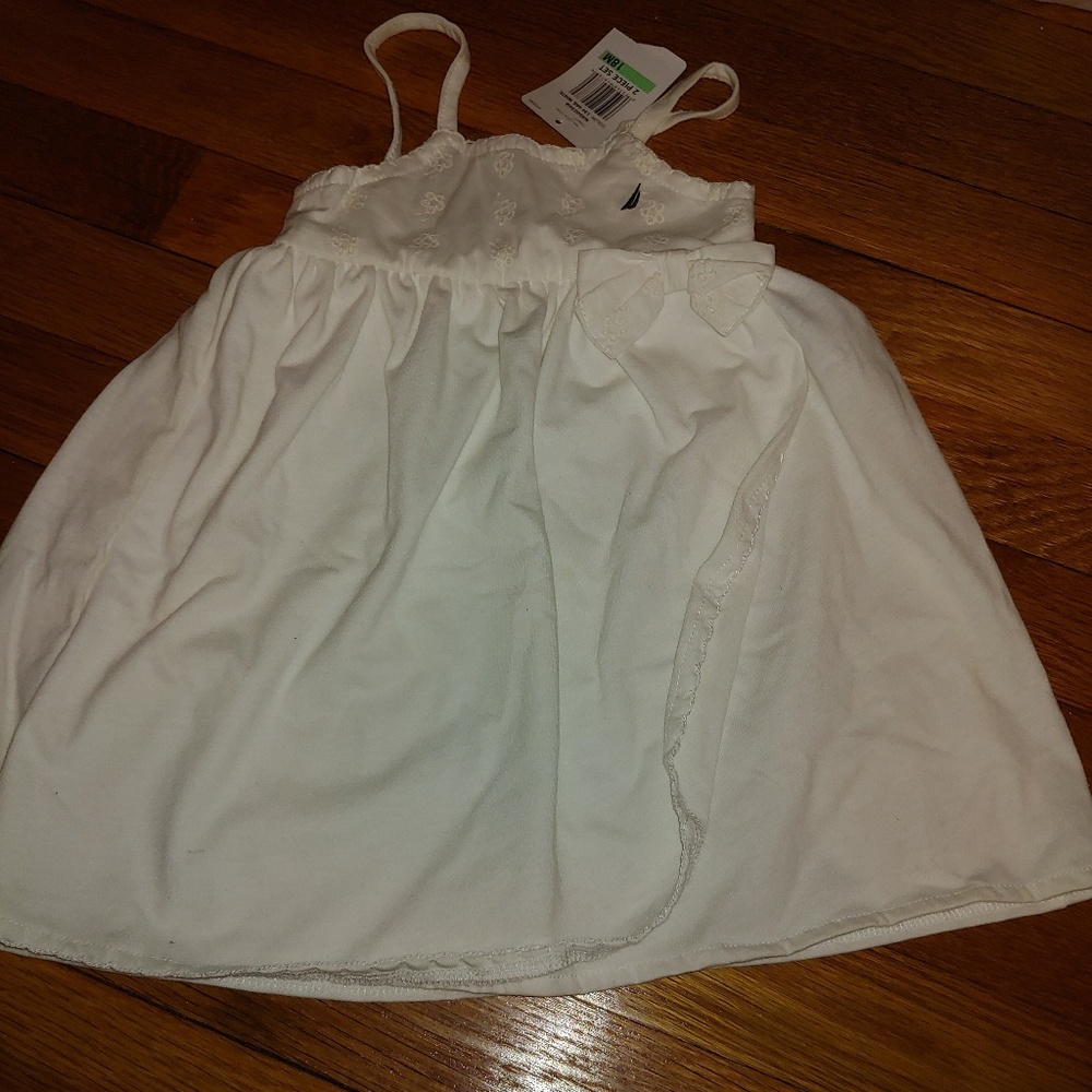 Girl's dress